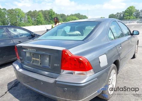 2007 Volvo S60 2.5T from USA, damaged, VIN YV1RS592172600862